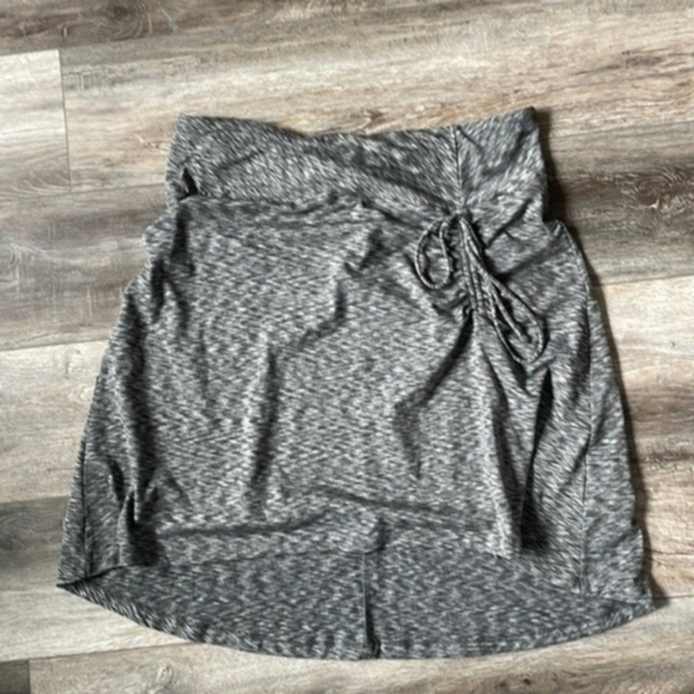 The North Face skirt large women’s, gray, casual comfy